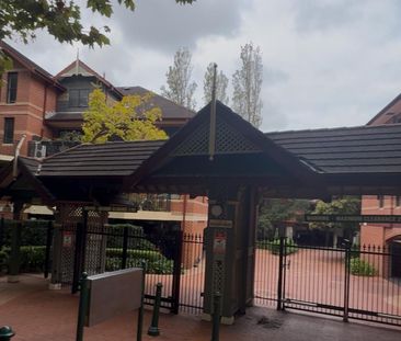 Dulwich Hill - Photo 1