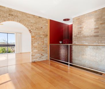 Large Family Home With Pool! - Photo 2