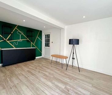 Pyrford, Woking, Surrey, GU22 - Photo 2