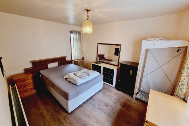 Cromwell Street - Photo 1