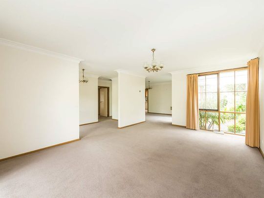 25 Walstab Street, Brighton East VIC 3187 - House For Rent | Domain - Photo 1