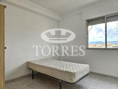 Piso de alquiler en Calle Alemania, Ensanche Centro - Puerto - Photo 3