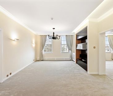 4 bedroom flat in Holland Park - Photo 1