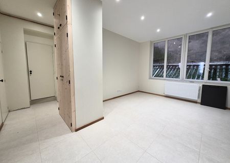 Location Appartement 3 pièces 46m² - Photo 2