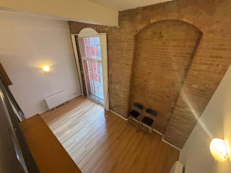 2 bedroom flat to rent - Photo 2