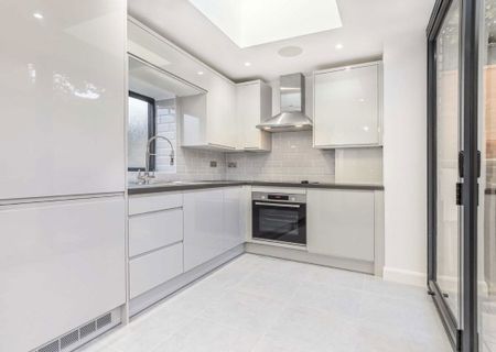 Himley Road, SW17 9AR, London - Photo 3