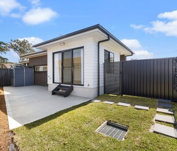 Stylish Near-New 2-Bedroom Home with Spacious Outdoor Living - Photo 4