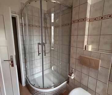 Renovierte 2 Zimmerwohnung mit neuer EBK - Photo 1