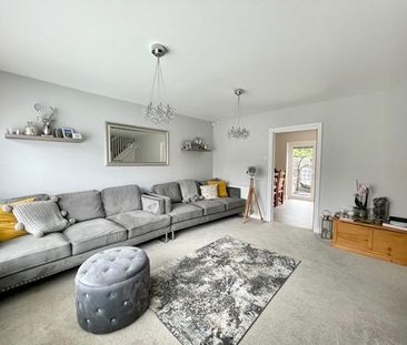 3 bedroom semi-detached house to rent - Photo 2