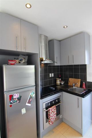 Remuera 1 bedroom unit plus an office with private garden and carport - Photo 2