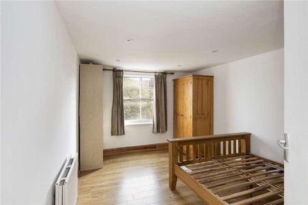 Elm Park, London, SW2 - Photo 3