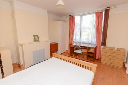 5 bedroom semi-detached house to rent - Photo 5