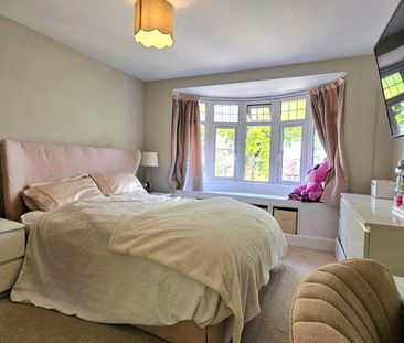 4 bedroom detached house to rent - Photo 4