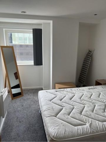 2 bedroom apartment to rent - Photo 3