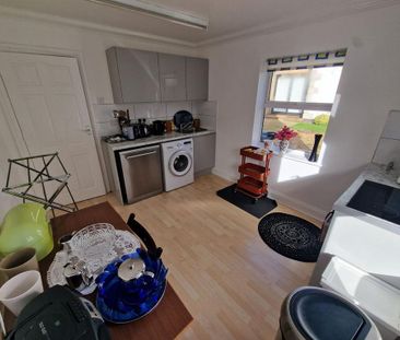 2 bedroom detached house to rent - Photo 6