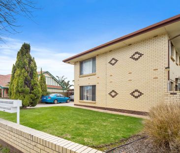 Low Maintenance Two Bedroom Unit! - Photo 1