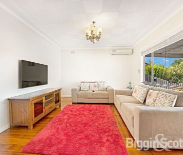 Attractive Family Home - Photo 5
