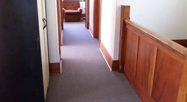 5 bedroom student flat available for the next year - Photo 1