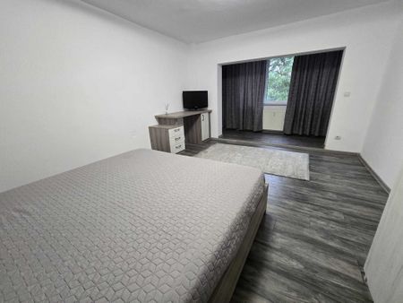 Vitan mall etaj 2 din 4 decomandat - Fotografie 4