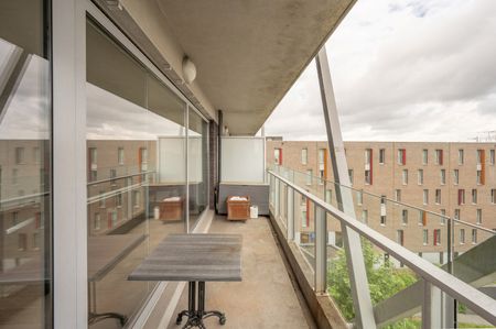 Rustig gelegen appartement vlak bij station Brugge, omringd door groen - Foto 4