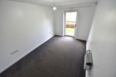 2 bedroom Flat in Calverley Ln, Leeds - Photo 5