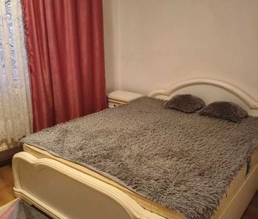 Inchiriez apartament cu 2 camere - Fotografie 2
