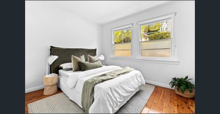 Charming Art Deco in harbourside setting - Photo 3