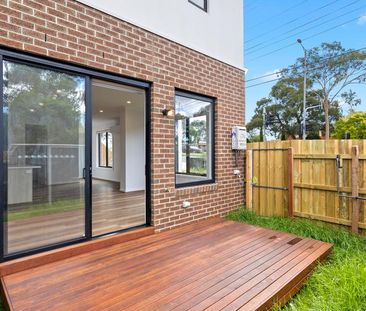 Sparkling new home, ready to enjoy - Photo 2