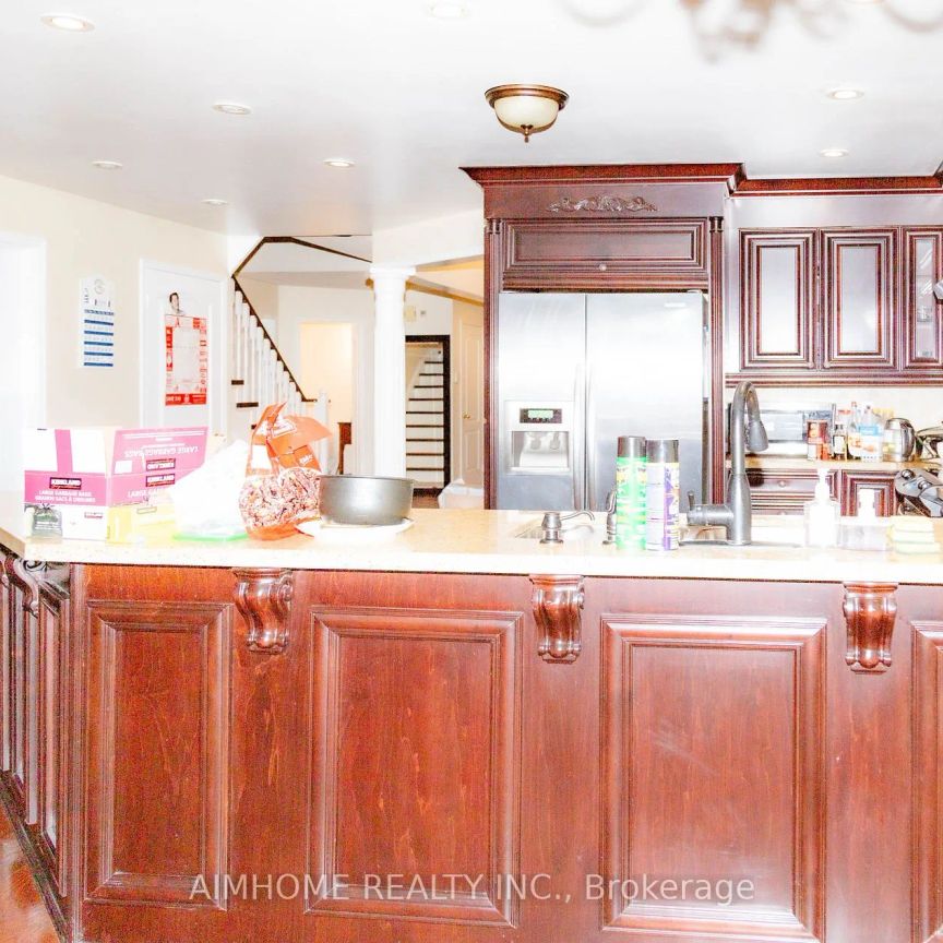 Detached Home For Lease | N9255063 - Photo 1