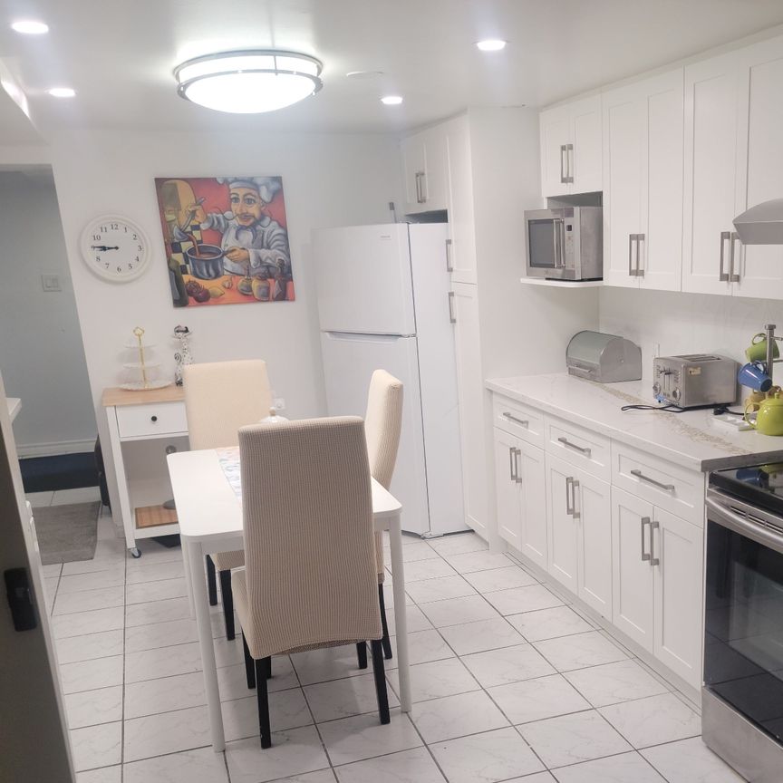 For Lease - 1252 Hillhurst Road Unit# Basement, Oakville, Ontario - Photo 1