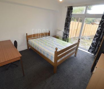 6 bedroom semi-detached house to rent - Photo 6
