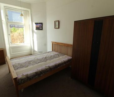 2 bedroom ground floor flat to rent - Photo 6