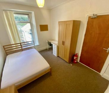 4 bedroom house to rent - Photo 4