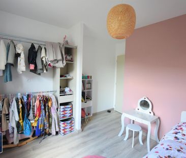 Location Maison 4 pièces 80m² LE MAY SUR EVRE 49122 - Photo 5
