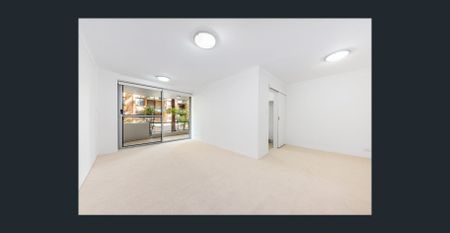 SECURE BUILDING SUNNY OUTLOOK AND SUPERB LOCATION - Photo 2