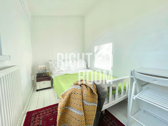 Room 4, Berkeley Walk, London N7 - Photo 1