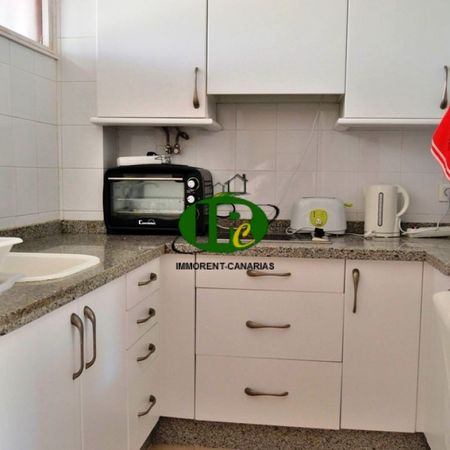 Apartment with 2 bedrooms and large balcony, 1st floor in 2nd row from the sea and the beach and the beach promenade - Photo 5