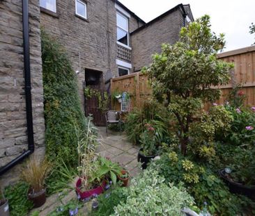 3 Bedroom Terraced To Let - Photo 6