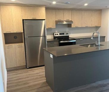 2 CH - 1 SDB - Terrebonne - $2,000 /mo - Photo 1
