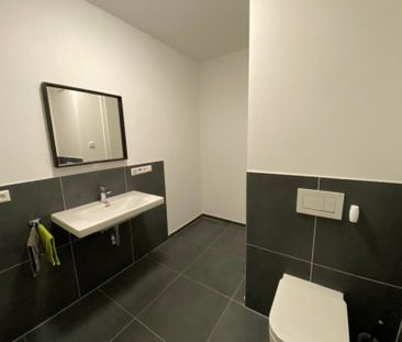 Zentrales Wohnen mit Stil und Komfort! 2 ZKB-Wohnung in der Gütersloher Innenstadt - Photo 2