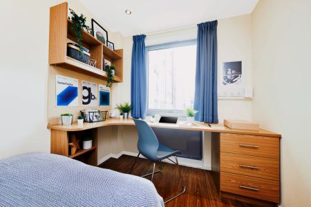 Silver En-Suite - Photo 4