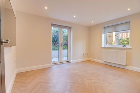 2 bedroom maisonette to rent - Photo 3