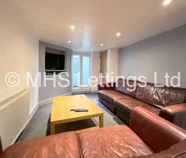 6 Bedroom Mid Terraced House for rent in Hessle View - Photo 2