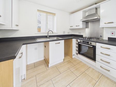 2 bedroom ground floor flat to rent - Photo 5