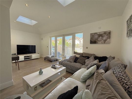 York Road, Camberley, Surrey, GU15 - Photo 1