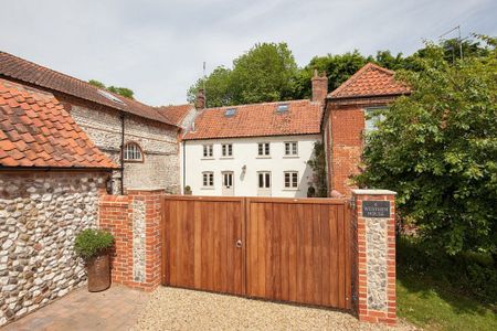 6 Market Place, Burnham Market, Pe31 - Photo 3