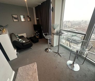 Studio Flat, The Rotunda, B2 - Photo 4