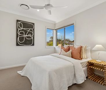 Luxuriously Designed Four Bedroom Duplex in Ultra-Convenient Setting - Photo 5