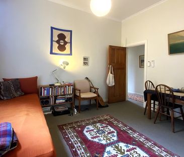 12a Freeling Street, Island Bay - Photo 3