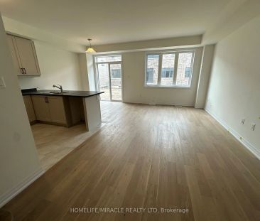 Condo Townhouse For Lease | X8472960 - Photo 6